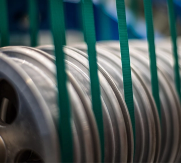 01 Home Hero Mobile Strap